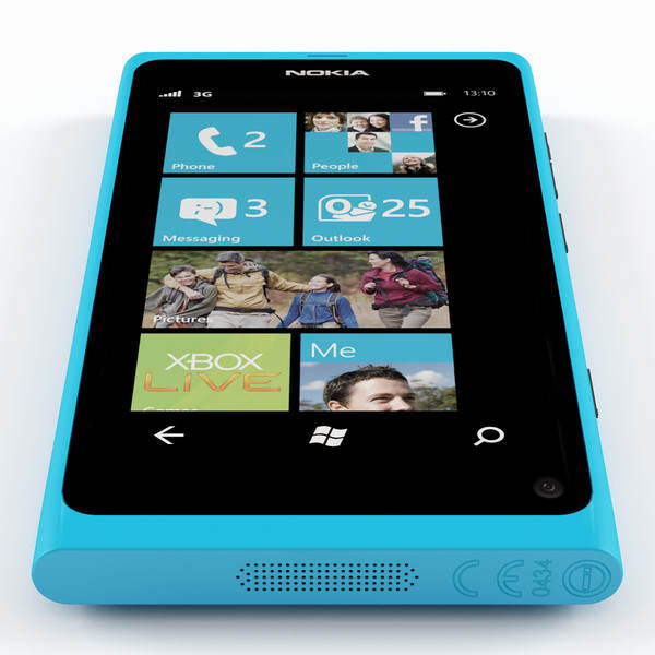 Nokia_Lumia_Cyan