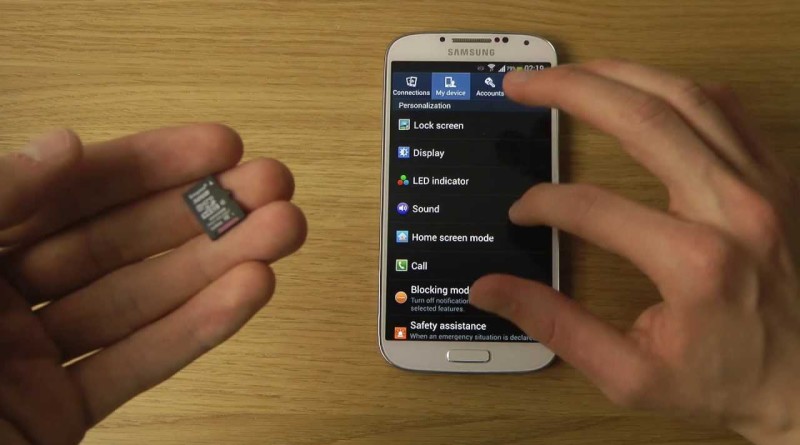 samsung-releases-massive-256gb-microSD-card_maxresdefault-18-800x445