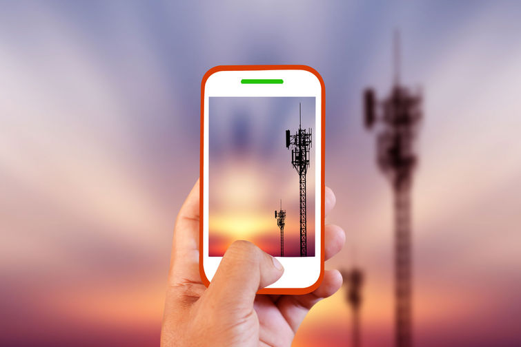 cellphone-towers-shst_w_755-Hackers