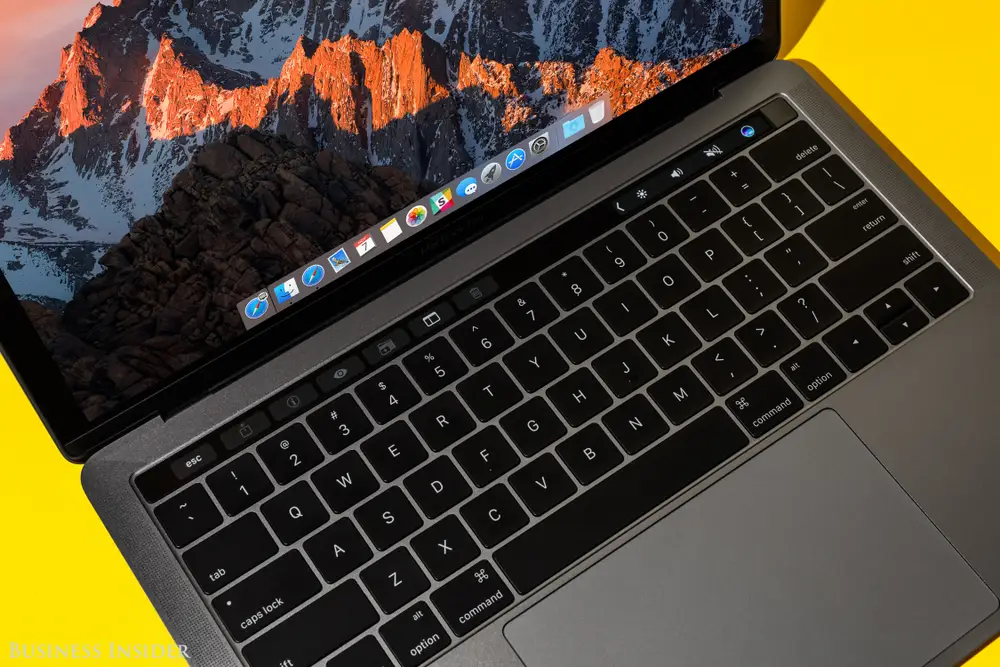 Apple: Αποζημιώνει κατόχους Macbook Pro για τα buttefly keyboard