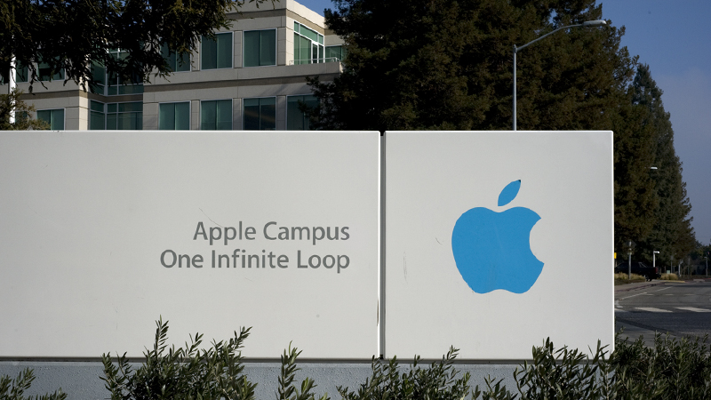 "Με το κλείσιμο του Apple Infinite Loop, αναδεικνύεται μια νέα φάση στην εξέλιξη της τεχνολογίας και της Apple."