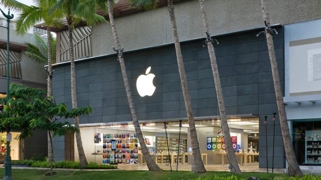 Το Infinite Loop δεν είναι ο μόνος χώρος που η εταιρεία σχεδιάζει να κλείσει στις 20 Ιανουαρίου.
Επιπλέον, η Apple κλείνει μόνιμα το κατάστημά της στο Royal Hawaiian στο Honolulu, Hawaii.
