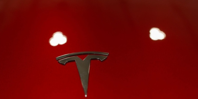 Elon Musk απόλυση Tesla