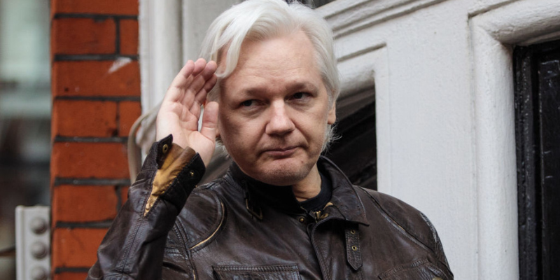Wikileaks ιδρυτής Julian Assange αποφυλακιστεί
